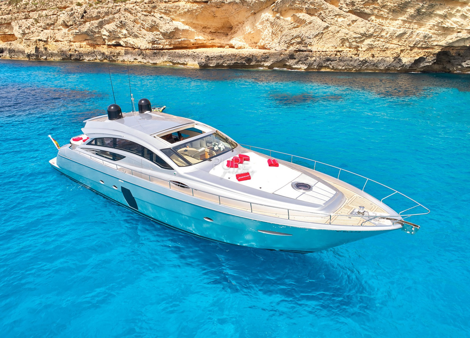 yacht pershing 72 prezzo nuovo